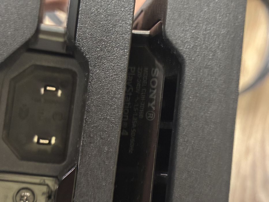 PlayStation 4 Pro - 1TB