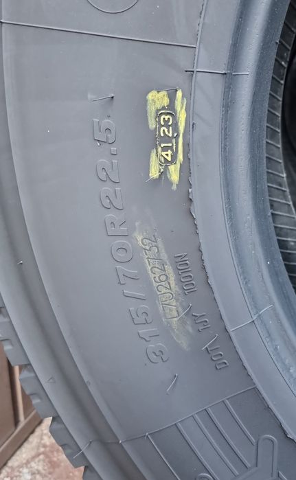 4 Anvelope Camion Tractiune Bridgestone 315/70 R22.5 Impecabile.