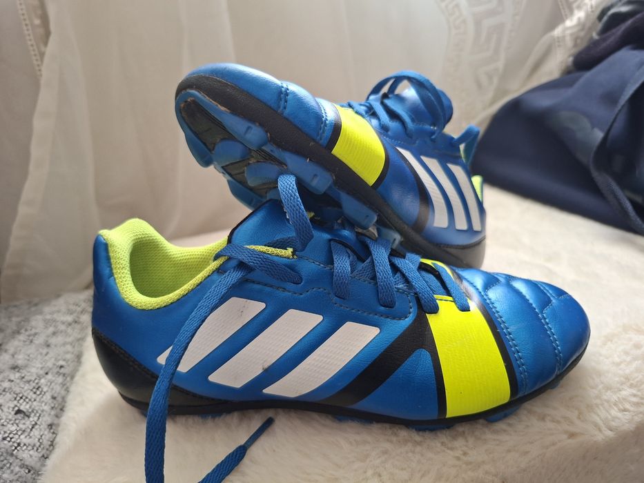 Adidasi cu crampiane fotbal firma zdidas