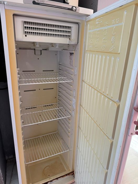 Холодильник Indesit