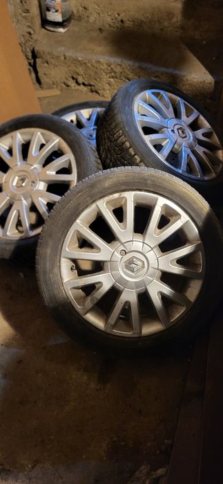 Roti Renault 16"