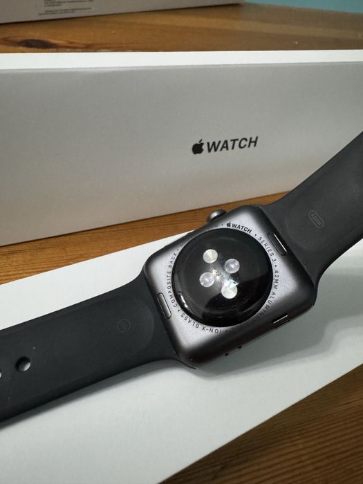 Часы apple watch 3 series 42 mm