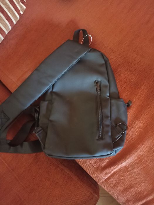 Раница за през рамо - водоустойчива