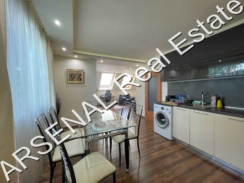 Дава се под наем Тристаен апартамент в София, Лозенец - 135 кв.м за 700 € - Снимка #2