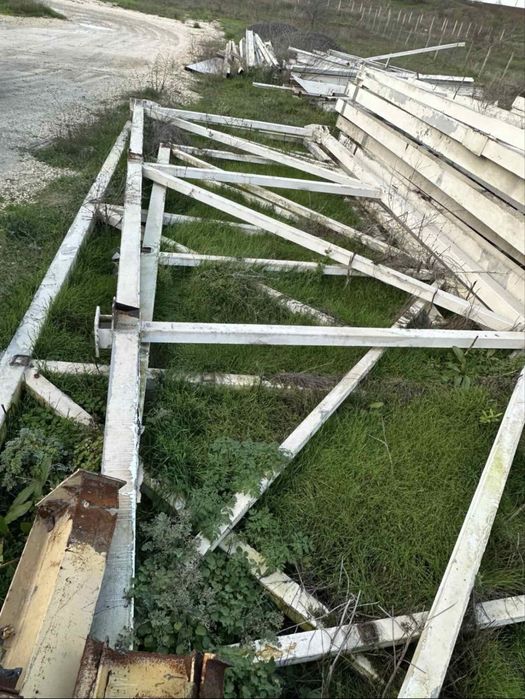 Метална покривна конструкция с ферми – 1100 м² - 850€/тон