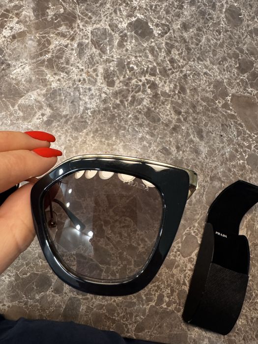 Ochelari de soare Prada