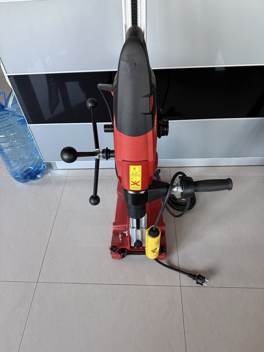 HILTI  DD 150 -U ятковадна машина