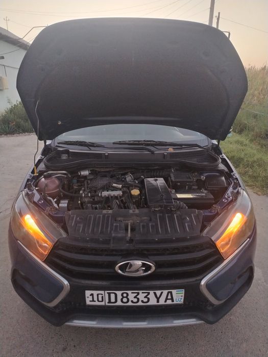 Lada Vesta cross