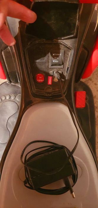 Детский электромобиль