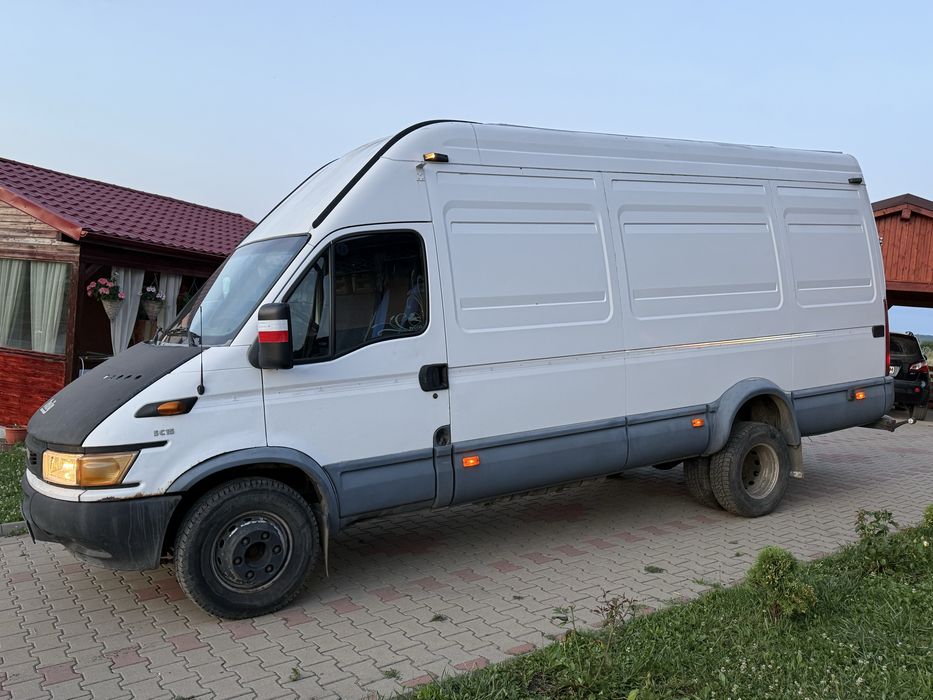 IVECO DAILY//35C15V//2004//3.5 t//Motor 2.8//150 cp