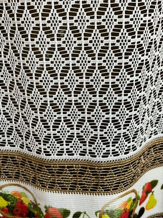 Продам тюль в кухню