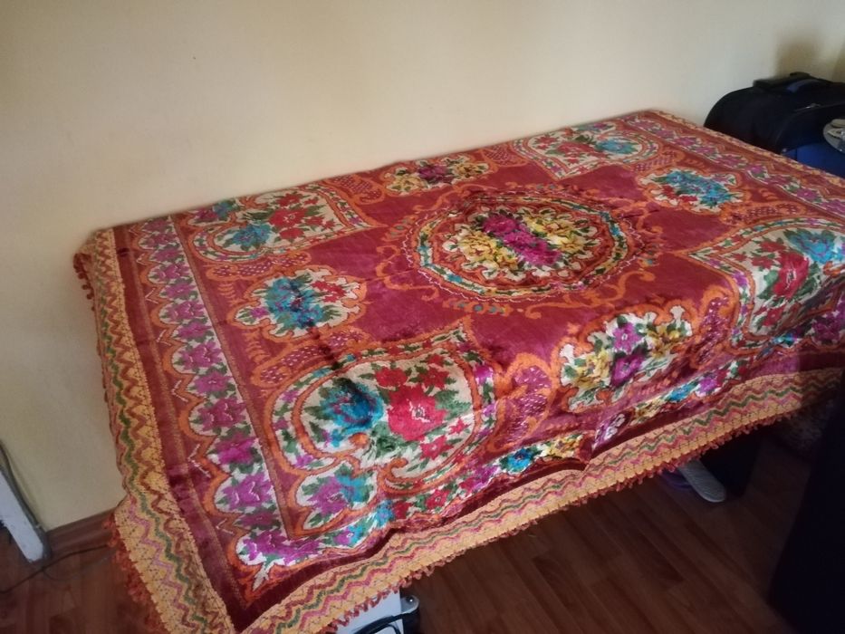 Covertura de masa,matase naturala