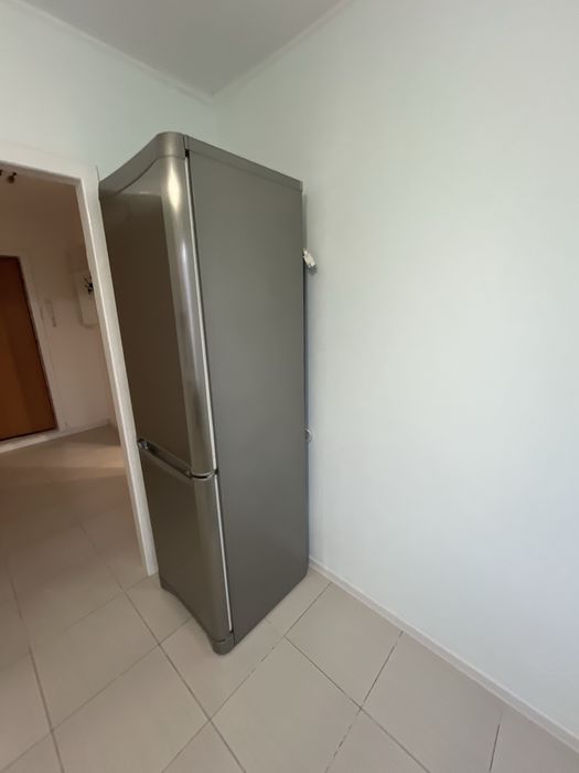 Холодильник Indesit