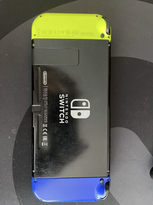 Nintendo Switch + 256GB microSD + полный комплект + доп. JoyCon