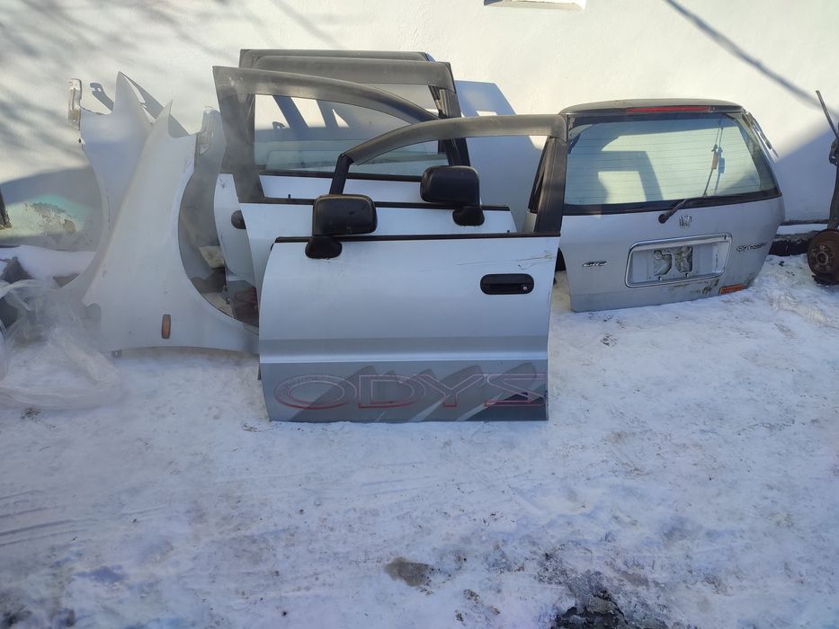Крышка багажника Одиссей