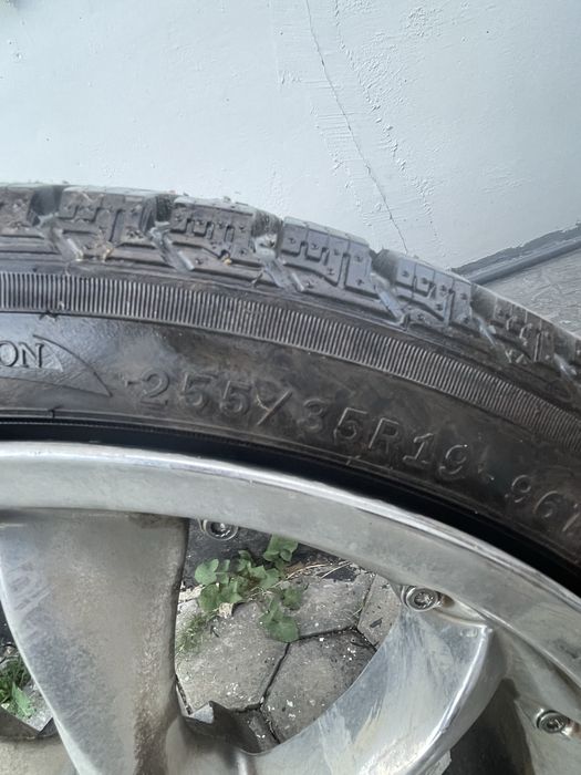 Продам диски разноширокие на Мерседес