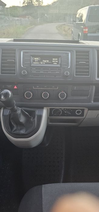 VW, t6, an 2019, locuri 8+1