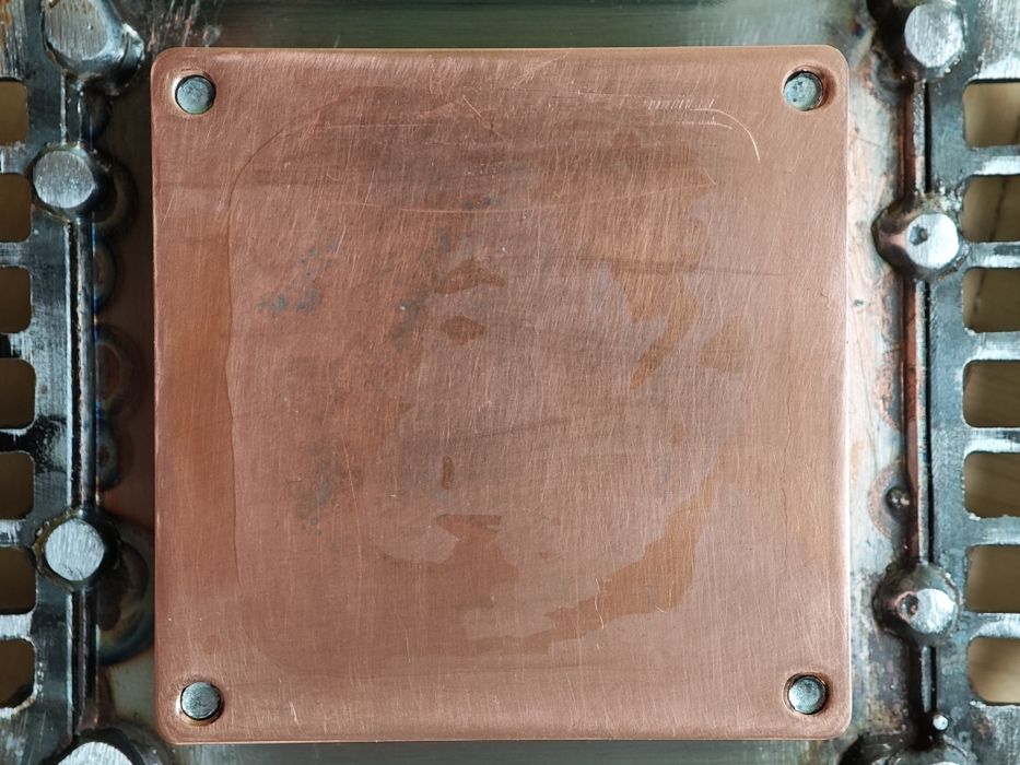 Продавам воден блок Swiftech Apogee GTX за сокет Socket AM4.