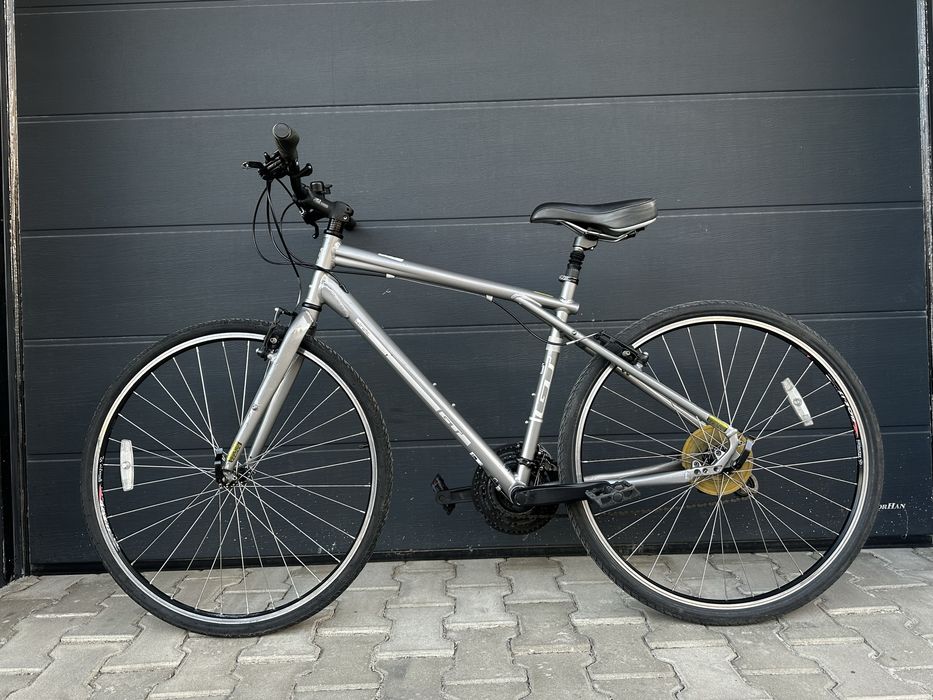 Велосипед GT 28” M” 3x8