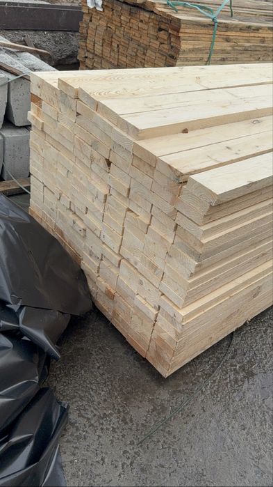 Сухая доска сухой пиломатериал