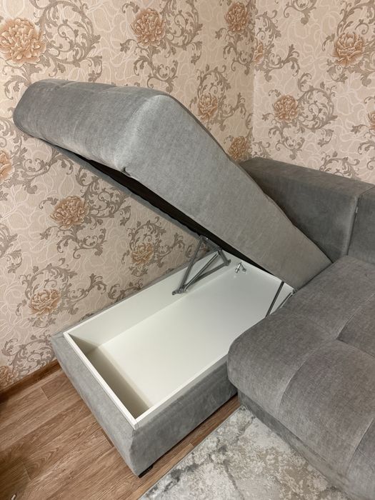 Продам угловой диван