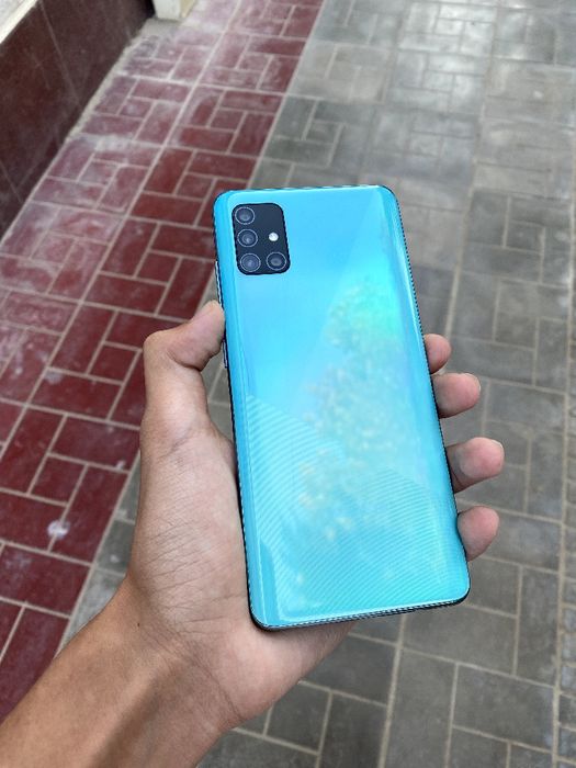 Samsung A51 ideal
