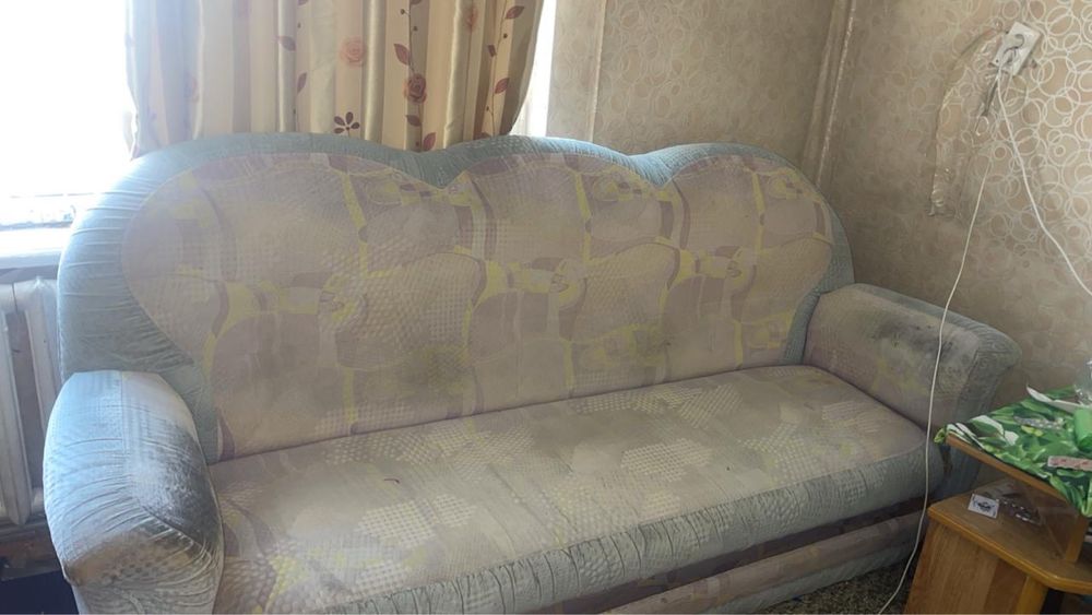 Отдам диван на дрова