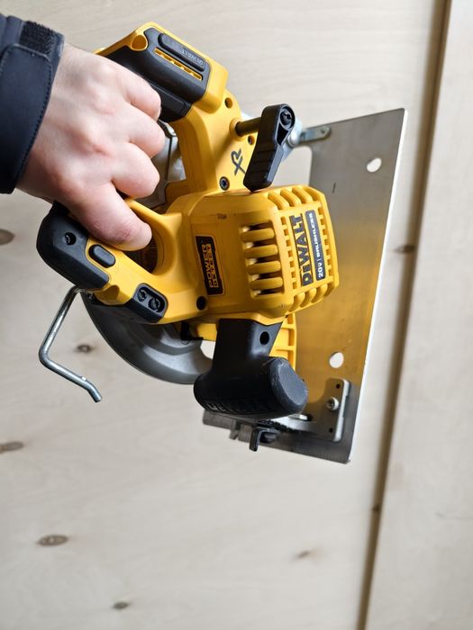 DeWalt DCS 574 Made in Мексика