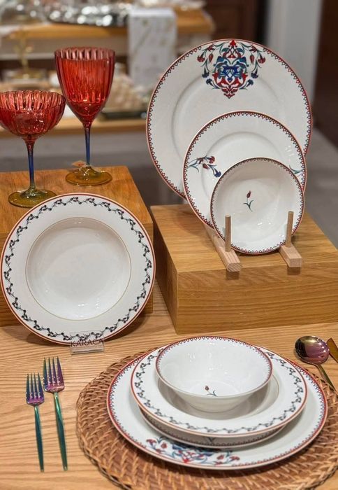 Karaca Порцеланов Сервиз за Основно Хранене 24части