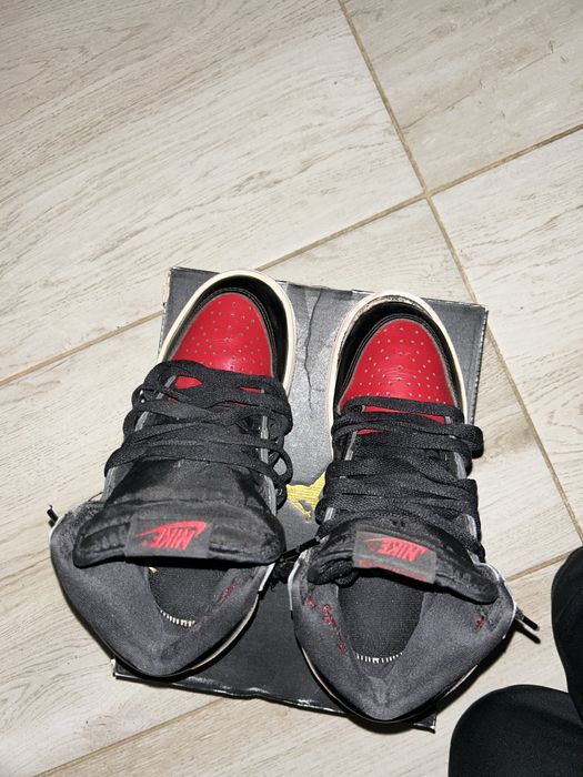 Vand Jordan 1 folositi stare buna marime 33