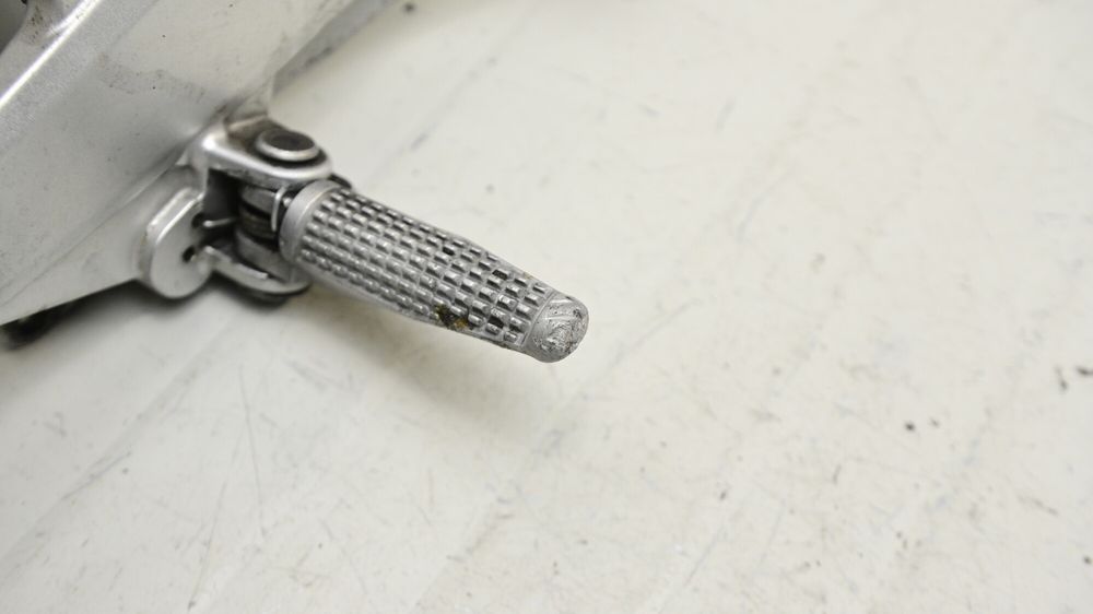 Suport Scarita Fata Dreapta Cu Pedala Frana Kawasaki ER6N ER-6N ER 6N