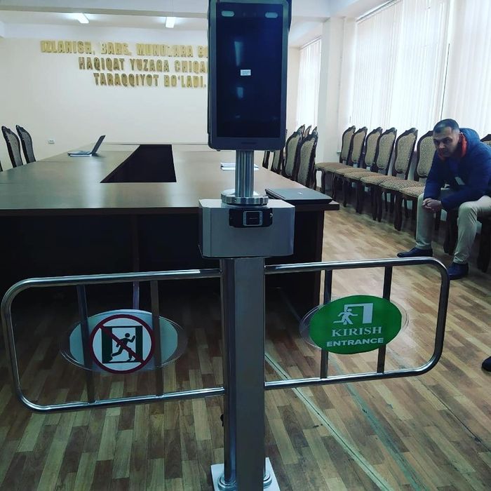 Продается турникеты модель трипод