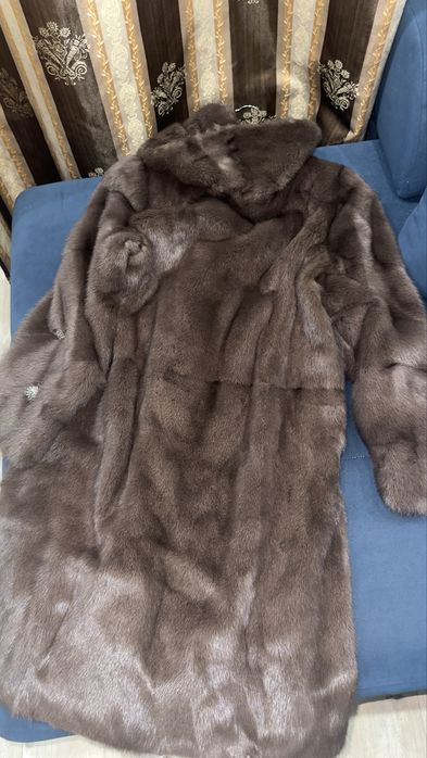 Продам Норковую шубу