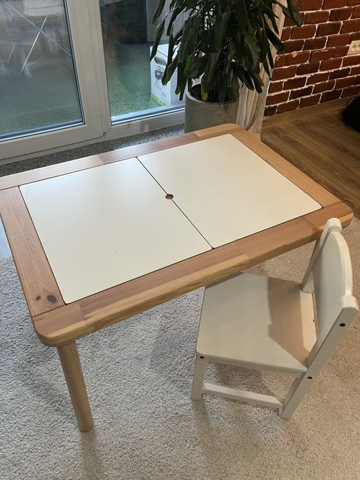 Masa si scaun copii IKEA
