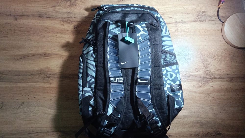 Спортивная сумка(рюкзаки)