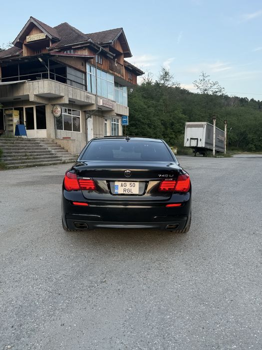 BMW 7 Series 0 — imagine 5