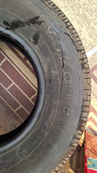 Yokohama 265/70 R16