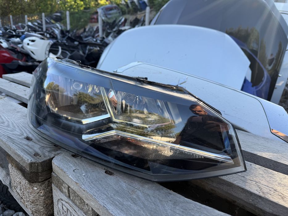 Фар VW Polo 6 2019 год.-