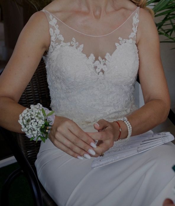 Rochie de mireasă elegantă tip sirenă