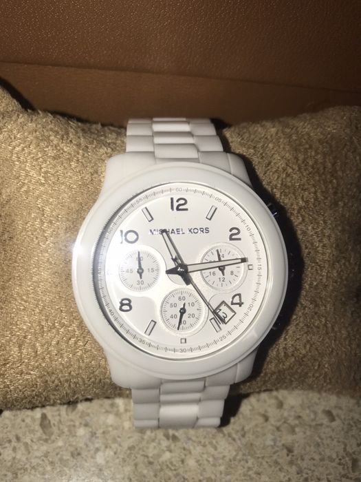 Часы наручные