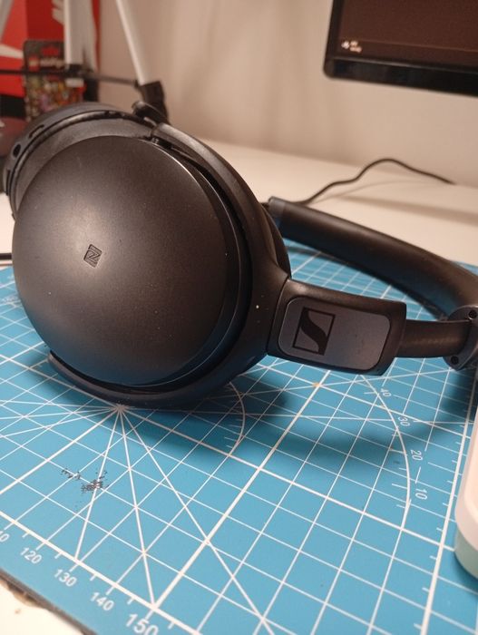 Sennheiser HD 4.40