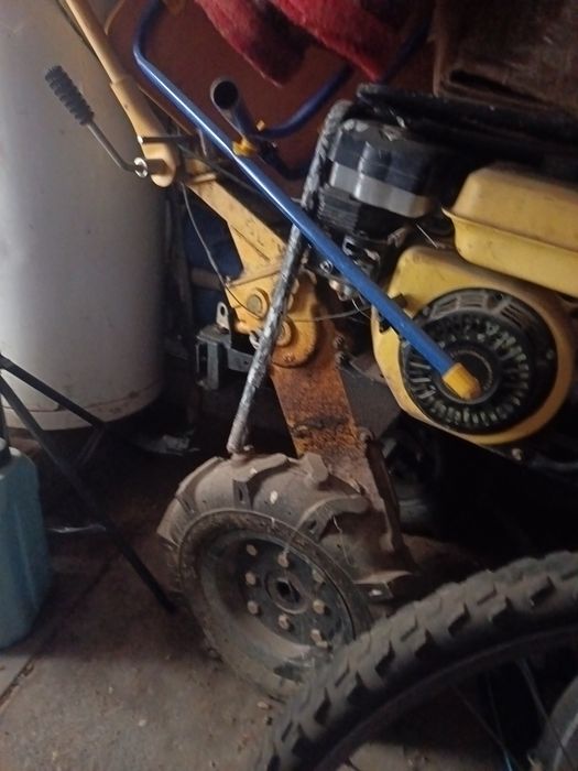 Мотоблок давно не зоводили кольцо надо менять