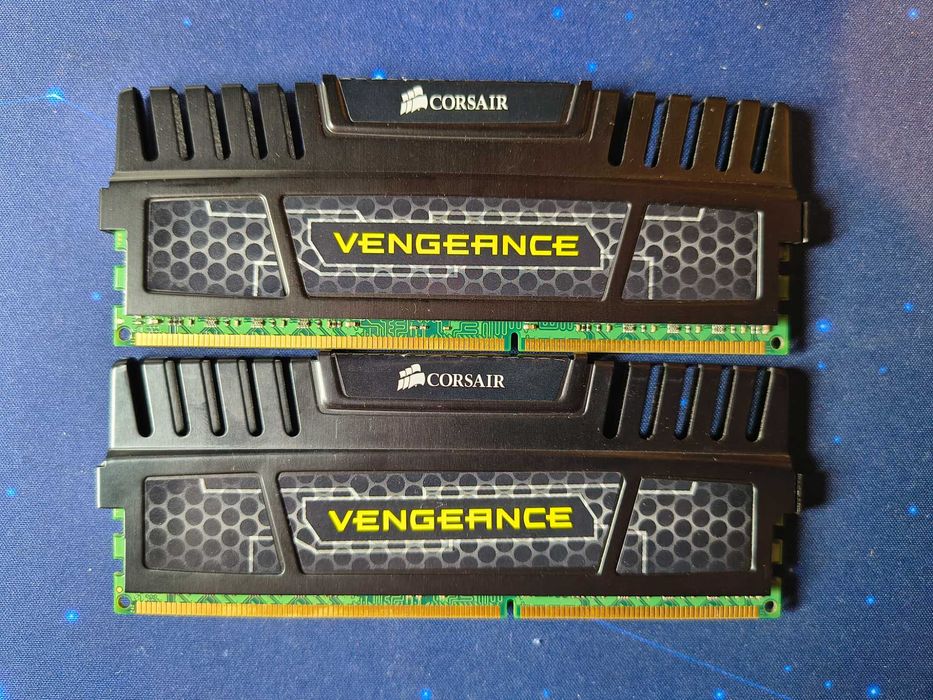 Corsair Vengeance 2x4GB DDR3 1600MHz CL9