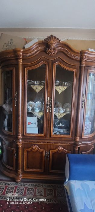 Мебел меҳмонхона учун.  Хитойда ишлаб чиқарилган.