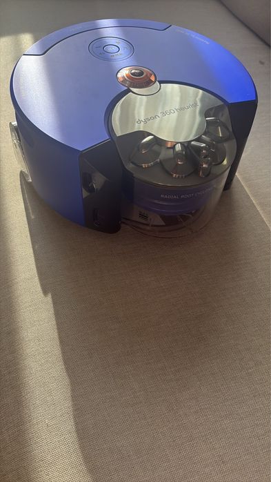 Robot aspirator Dyson 360 Heurist — nou
