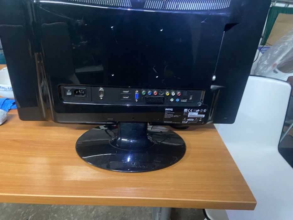 Vand tv Benq în stare buna