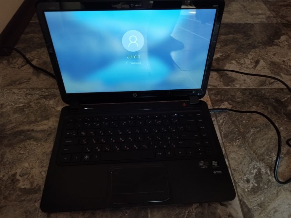 HP Envy 4 перфектен, надежден, стилен, тънък, много лек, нов ССД 150 л