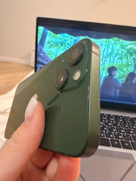 Продам айфон 13 мини зеленый