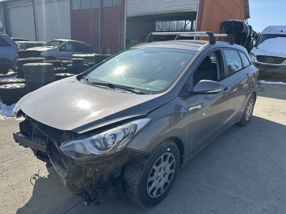 Hyundai I30 1.6 crdi НА ЧАСТИ