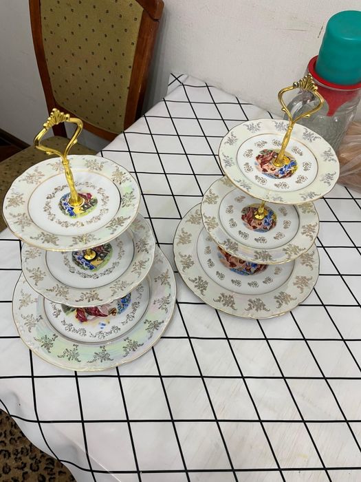 Фарфоровая этажерка 3 ярутсная